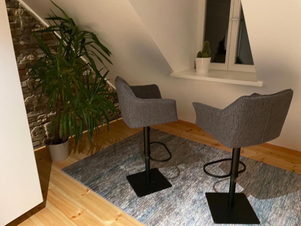 Voh Super Exklusives Loft, Zentral, Smart-Tv, Parkplatz Apartment Vohenstrauss Exterior photo