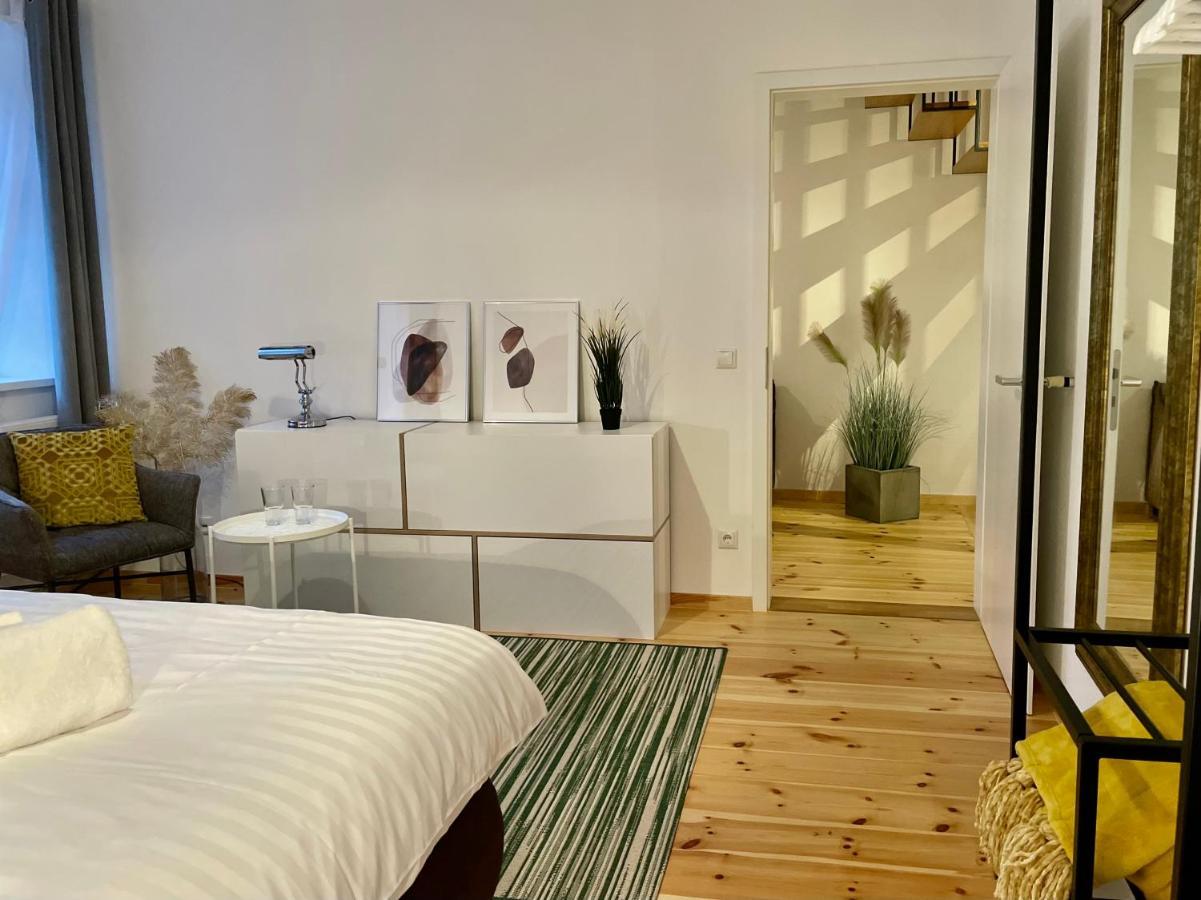 Voh Super Exklusives Loft, Zentral, Smart-Tv, Parkplatz Apartment Vohenstrauss Exterior photo